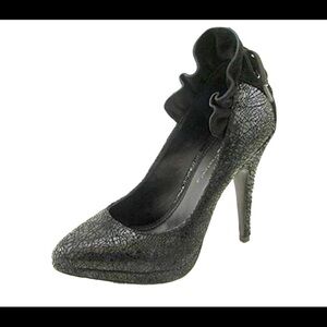 BCBGeneration black ruffle corset pumps NEW